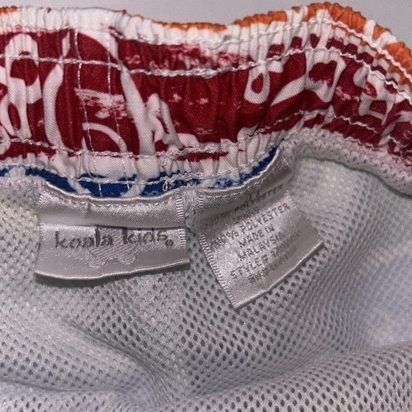 (#4) Gently used 2 boys size 4 water shorts - Picture 2 of 6